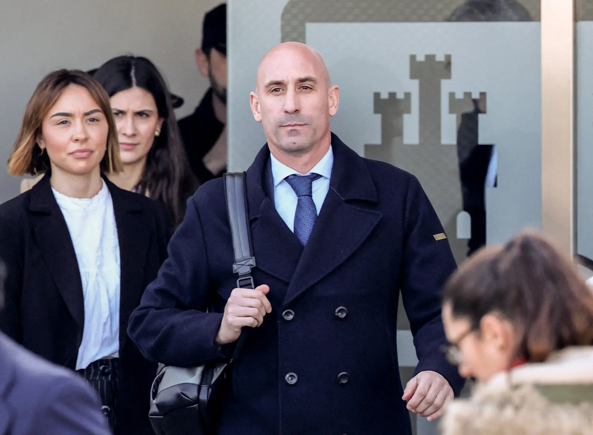 Скандальний поцілунок: ексголову Федерації футболу Іспанії засудили за сексуальне насильство